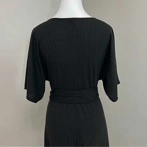 Rolla Coster Plunging Black Wrap Dress with
Flutter Sleeve Size: L - Picture 9 of 16